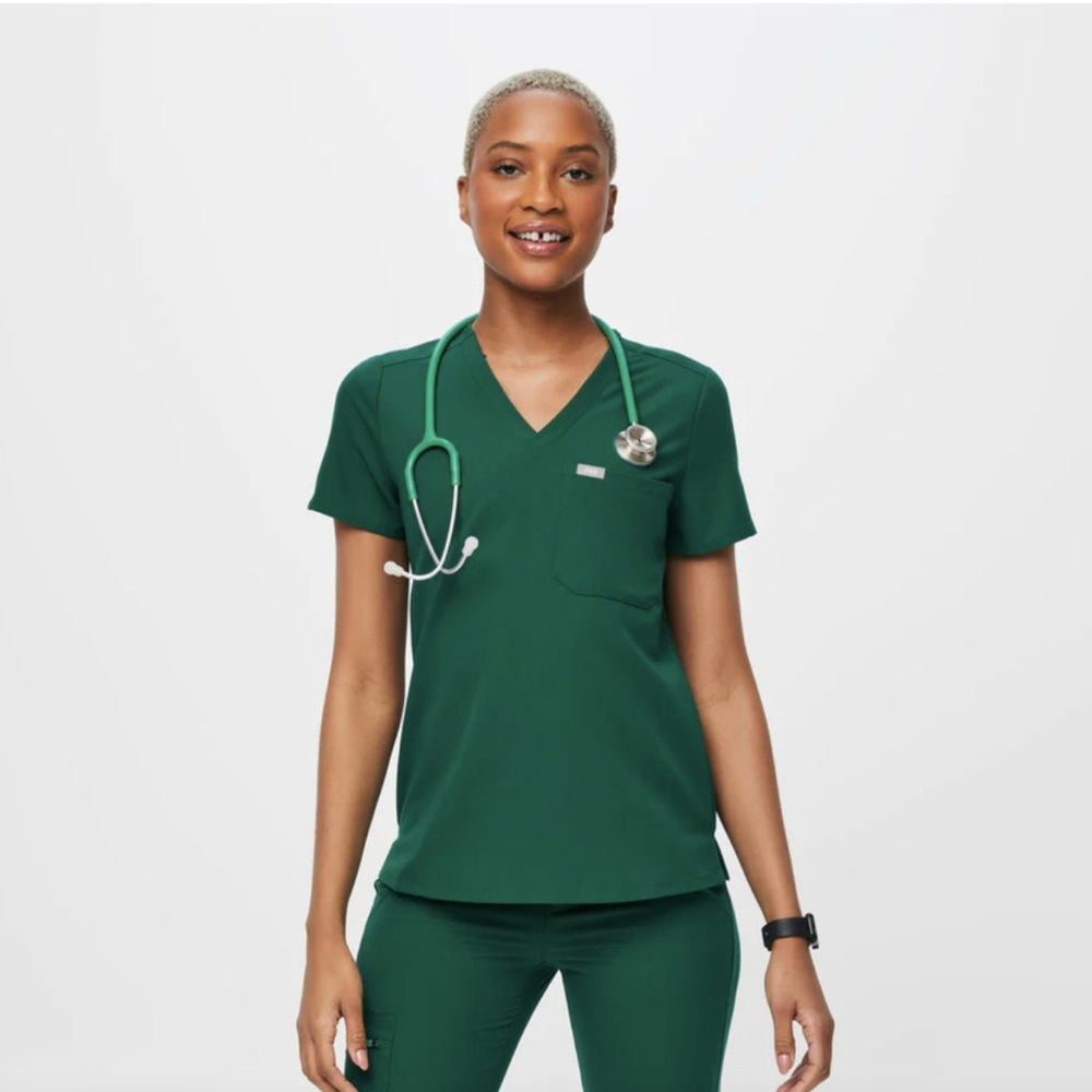 NWT Extra Large - Hunter Green - FIGS - Catarina Top ONLY